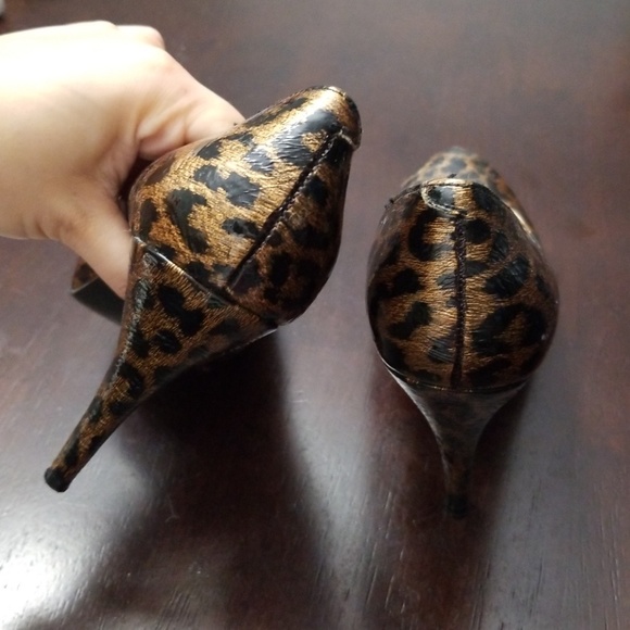 Steve Madden cheetah print heels - Picture 4 of 6